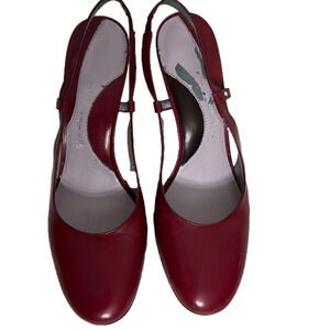 Gianni Bini Closed Toe Red Heel With Strap Size 9M